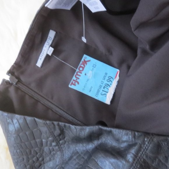 ANNE KLEIN BLACK LEATHER ALLIGATOR PRINT MINI SKIRT 8 - Picture 4 of 7